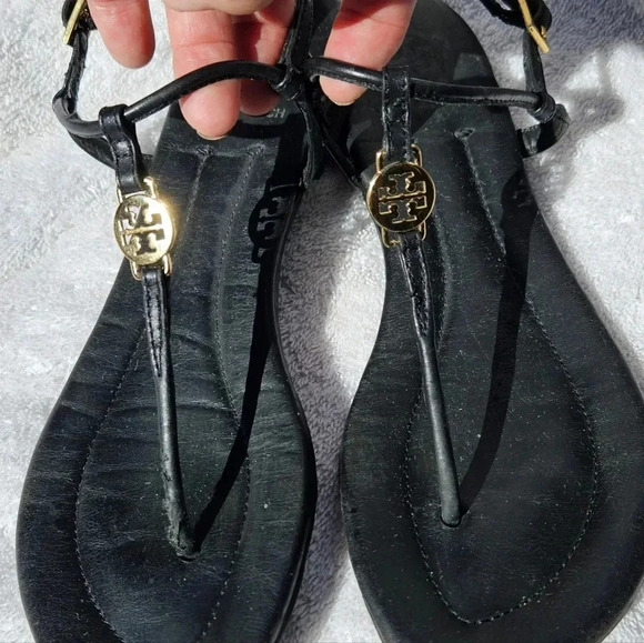 Tory Burch Emmy Black Leather Gold Medallion Thong Slingback Sandal Shoe… - Picture 2 of 7